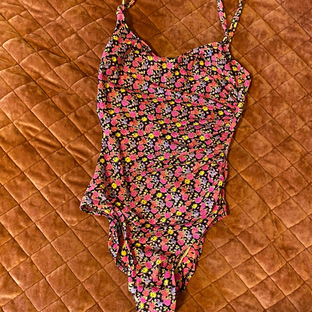Vintage 80’s floral one piece bathing swim suit